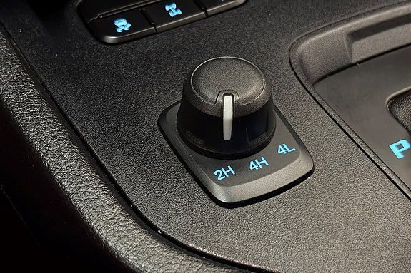 Vehicle Image 29