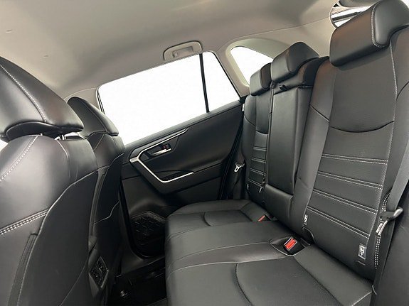 Vehicle Image 27