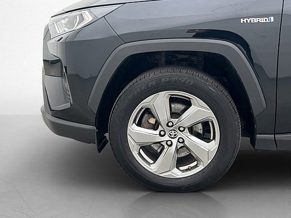 Vehicle Image 30
