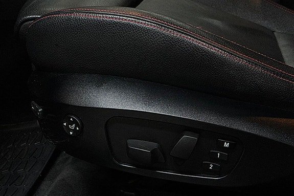 Vehicle Image 29