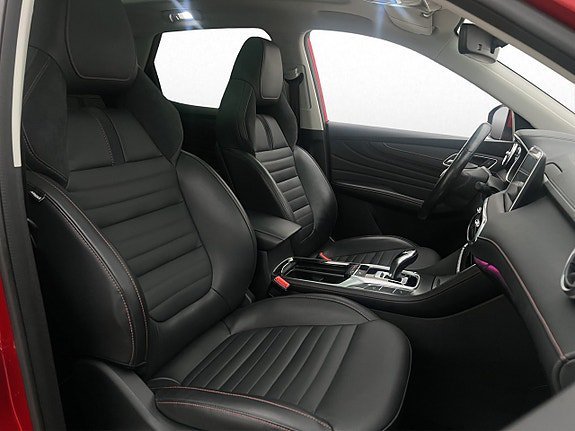 Vehicle Image 16
