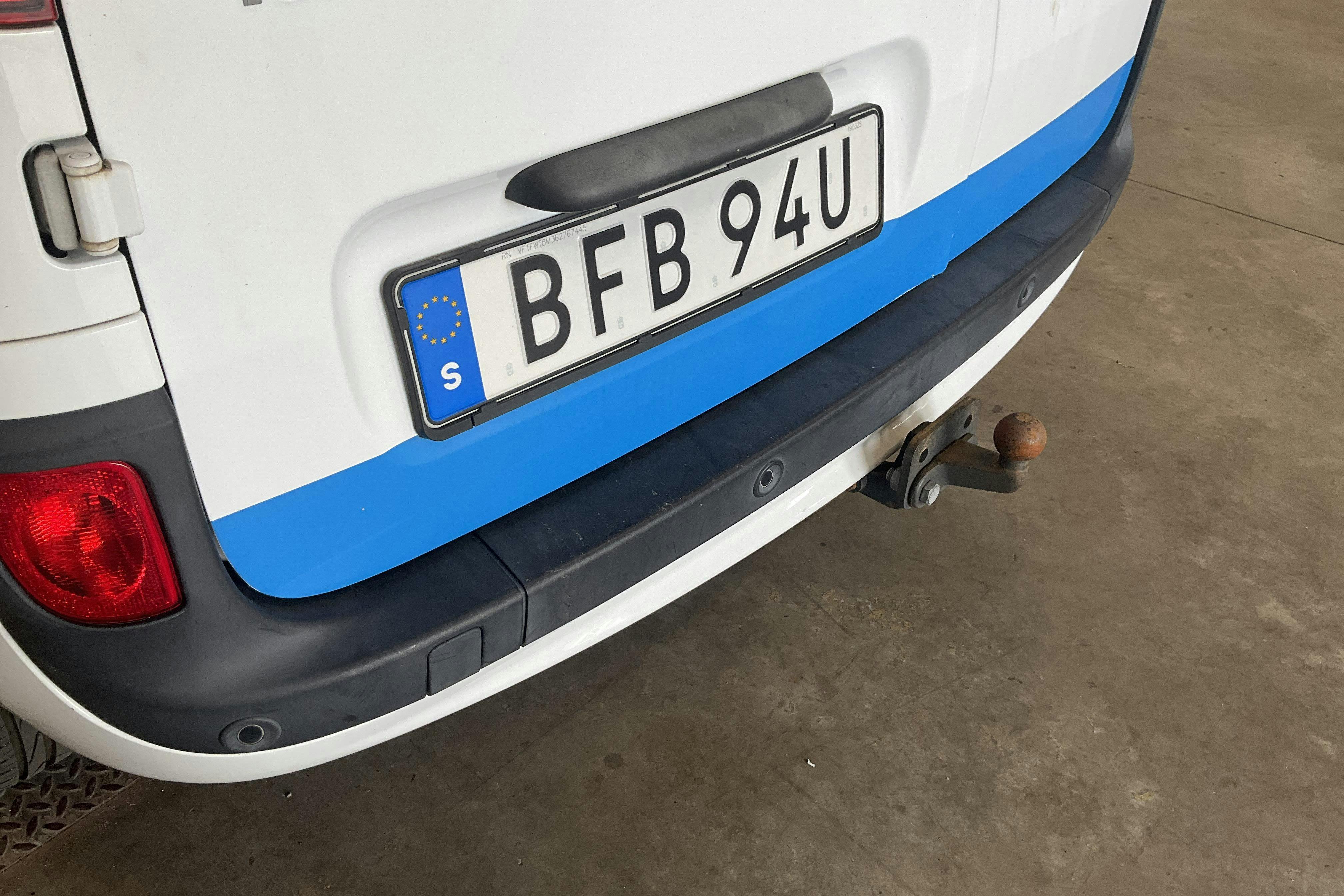 Vehicle Image 13
