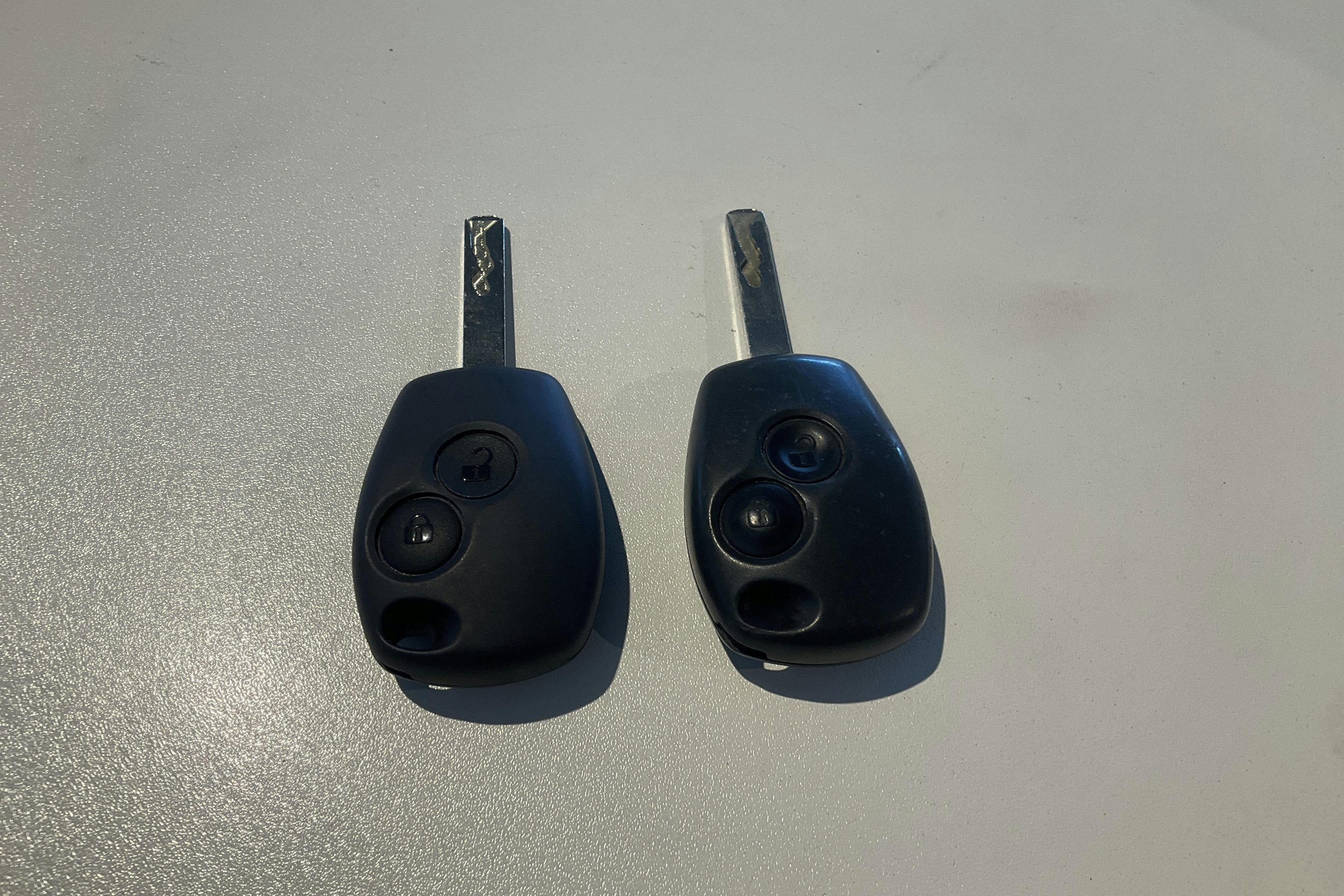 Vehicle Image 15