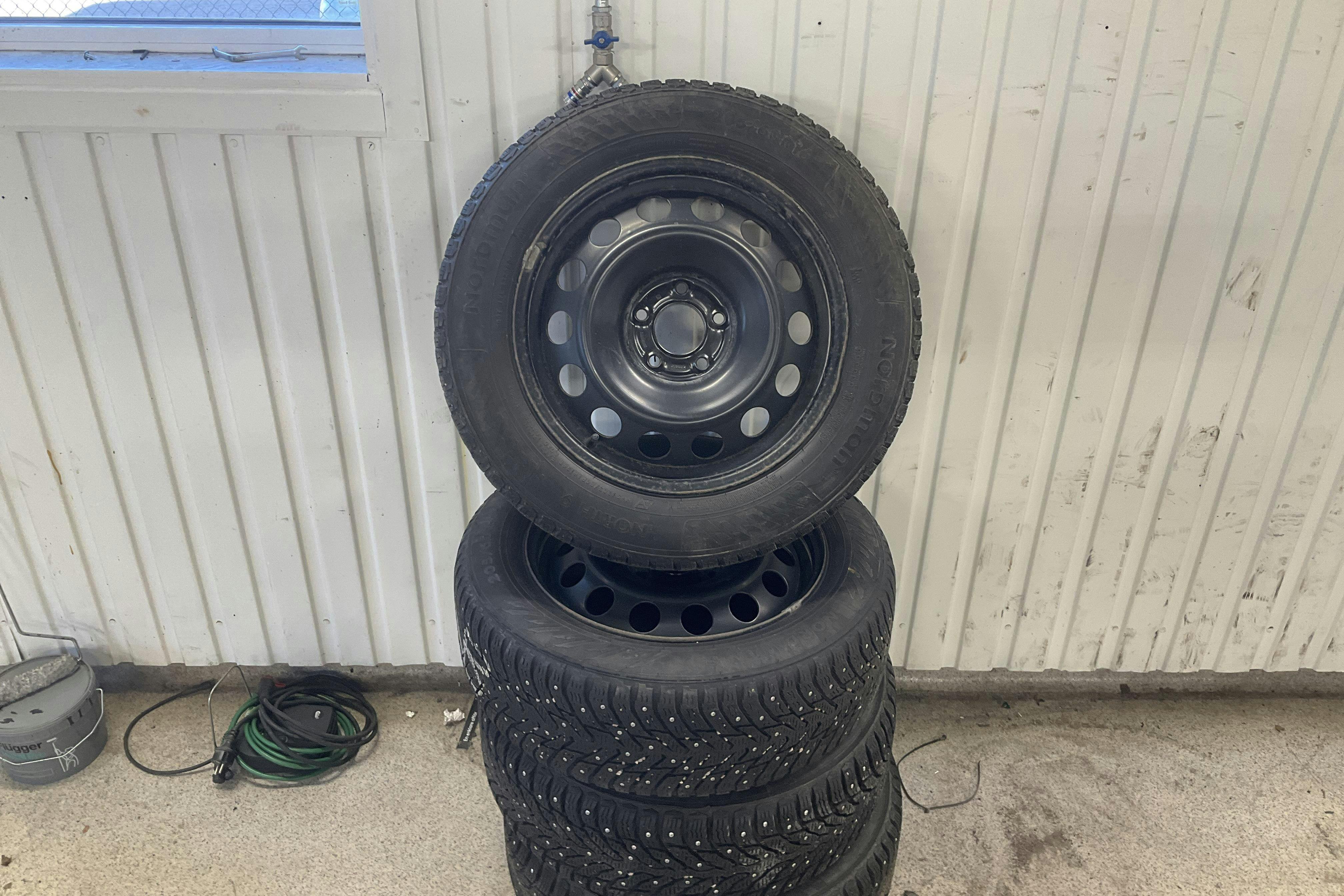 Vehicle Image 18