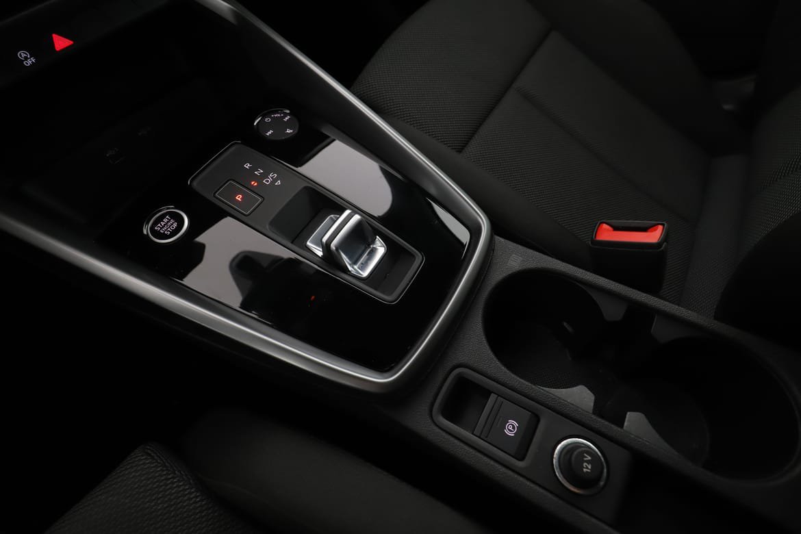 Vehicle Image 22