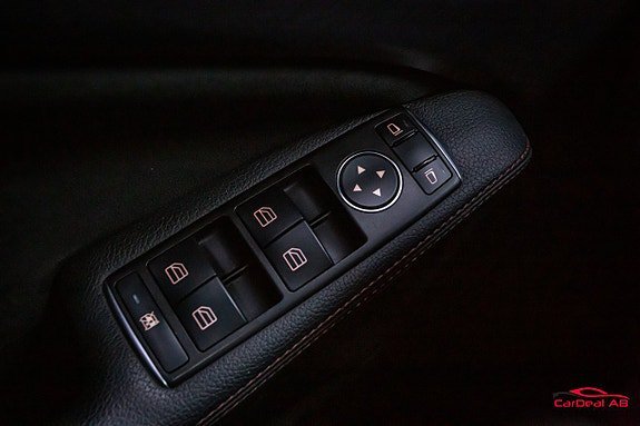 Vehicle Image 27