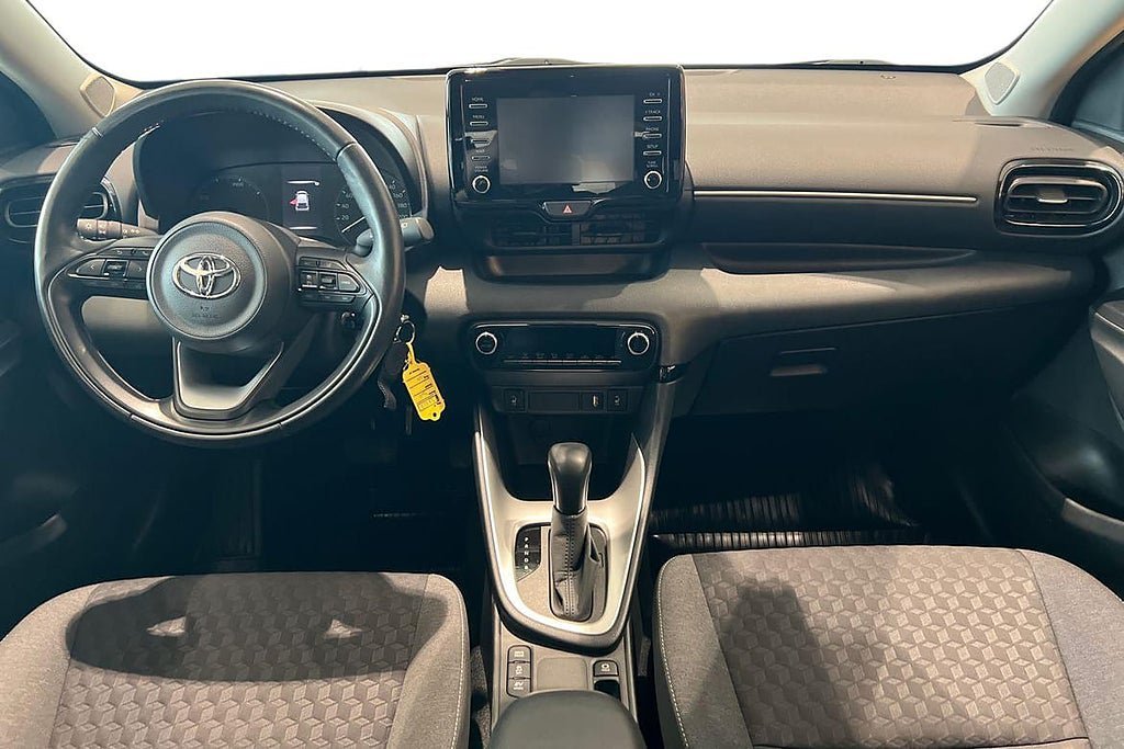 Vehicle Image 10