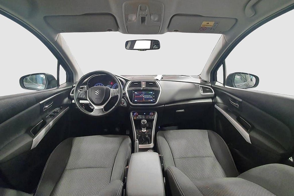 Vehicle Image 15