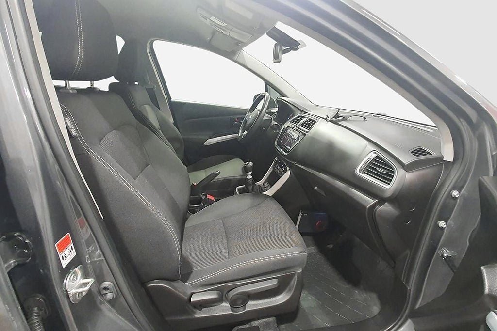 Vehicle Image 17