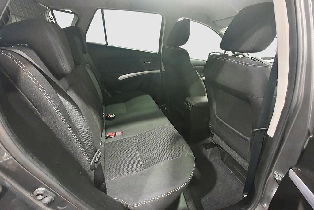Vehicle Image 18