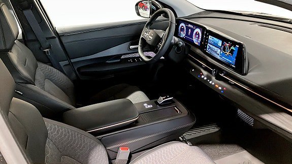 Vehicle Image 7