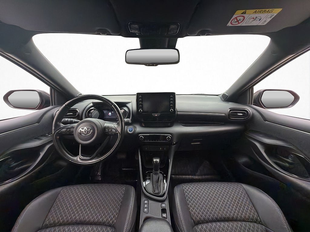 Vehicle Image 13