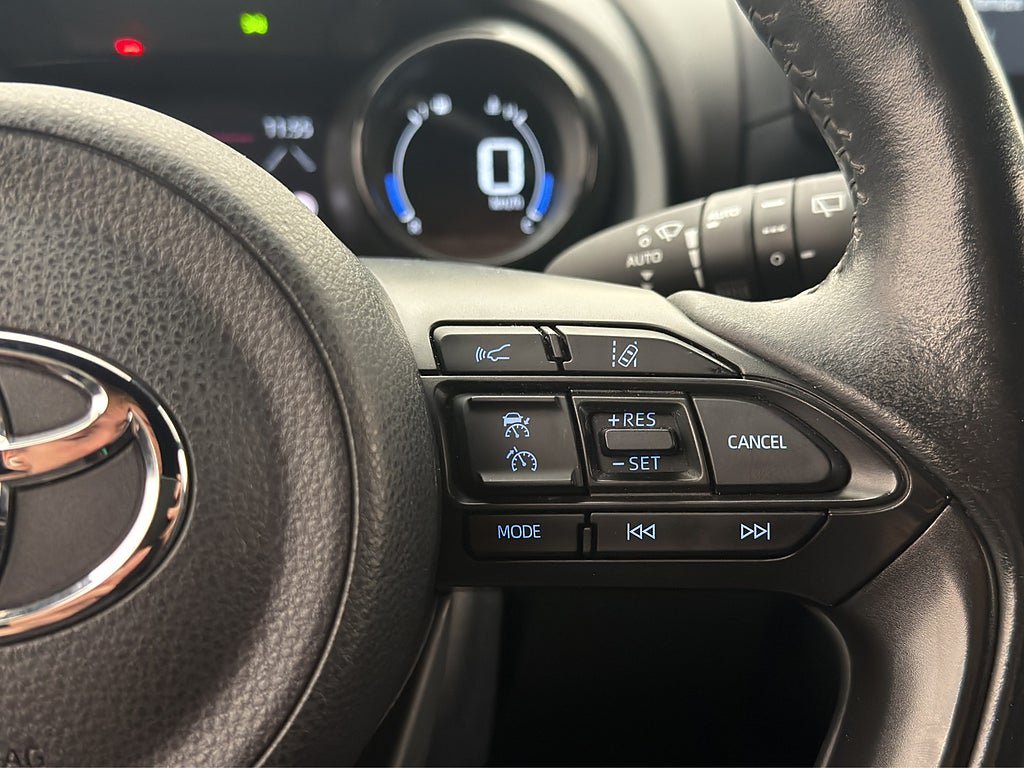 Vehicle Image 17
