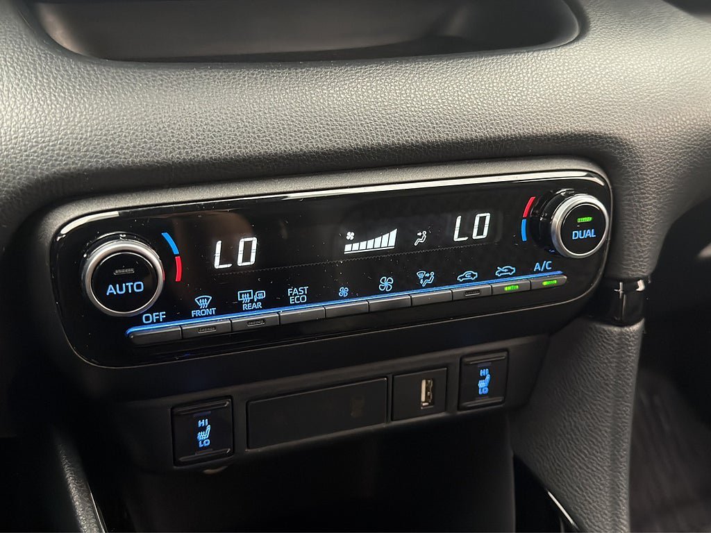 Vehicle Image 22