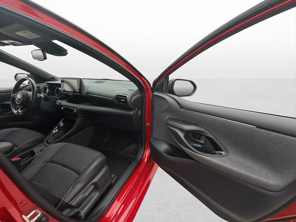Vehicle Image 26