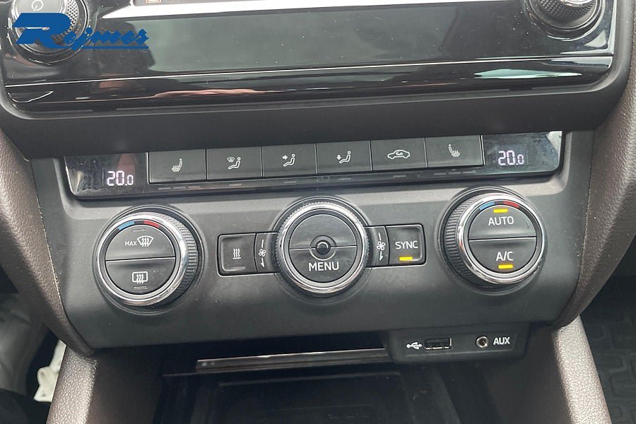 Vehicle Image 27