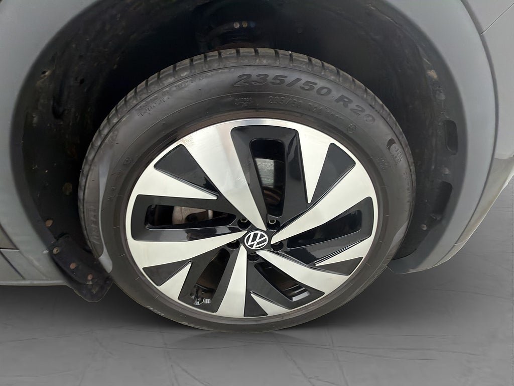 Vehicle Image 35