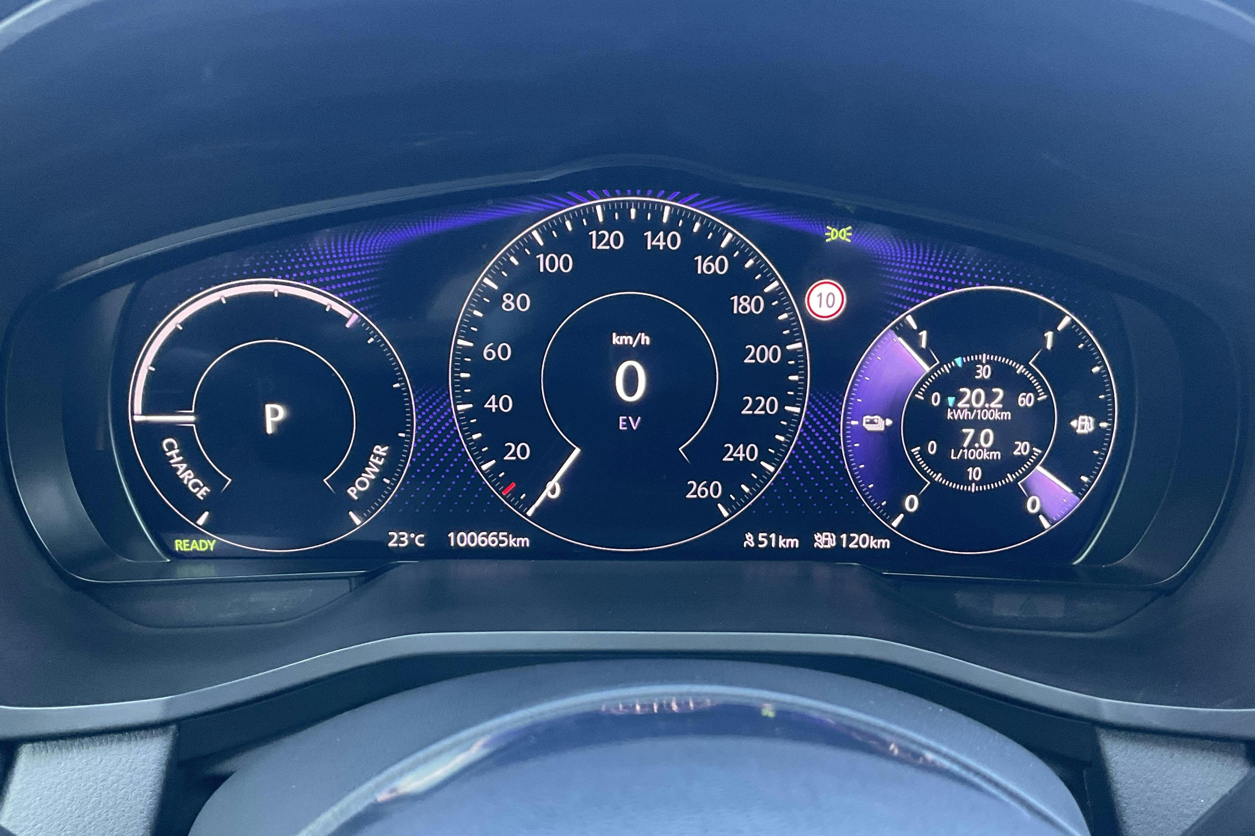 Vehicle Image 10