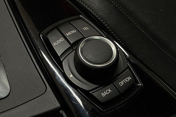 Vehicle Image 27