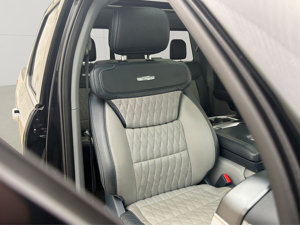 Vehicle Image 37