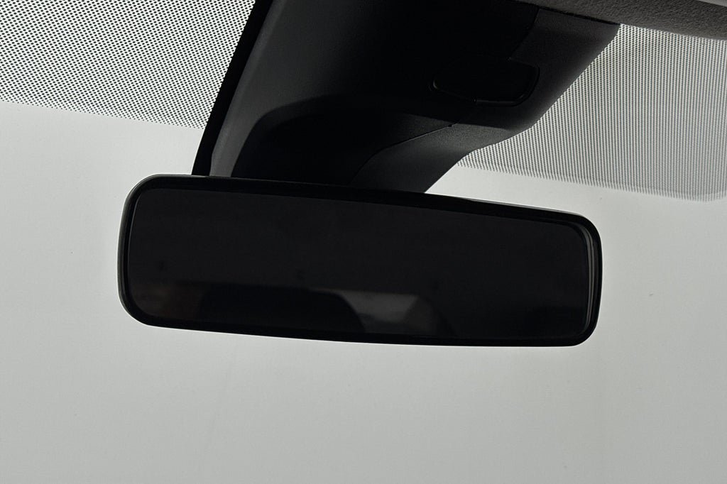 Vehicle Image 38