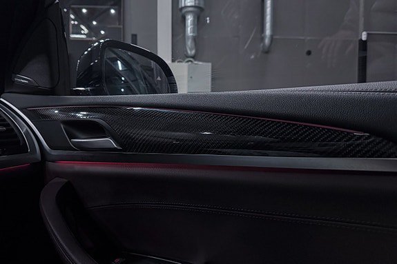 Vehicle Image 24