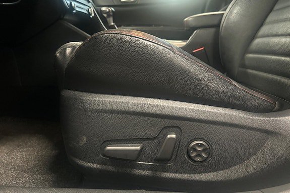 Vehicle Image 24