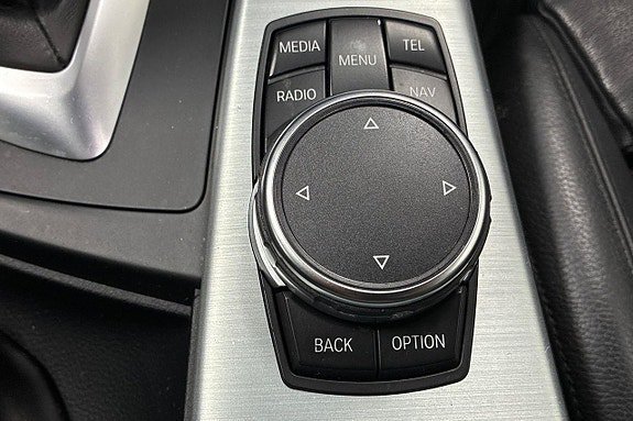 Vehicle Image 28