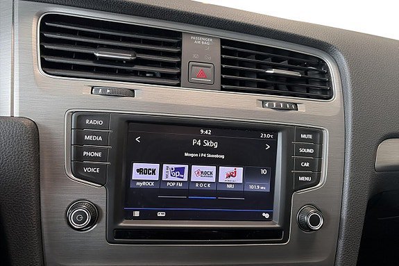 Vehicle Image 12