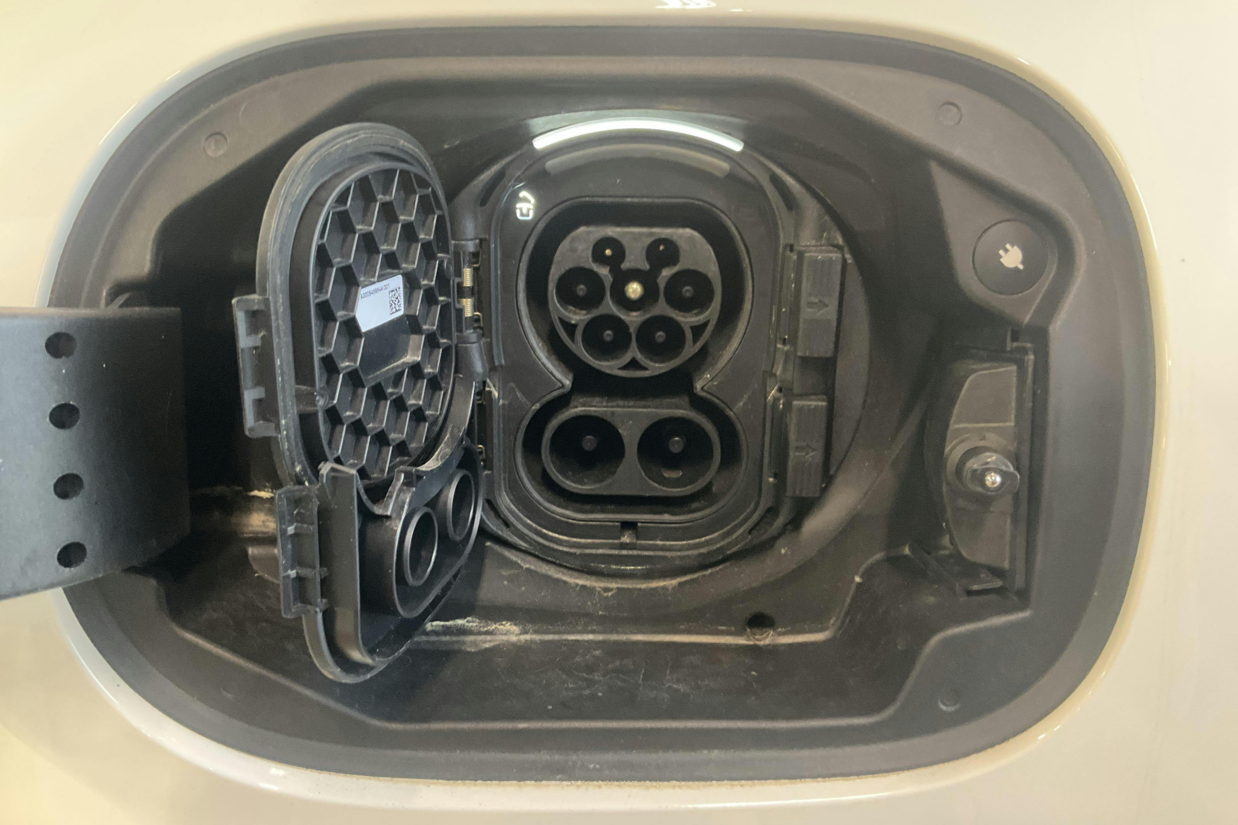 Vehicle Image 21