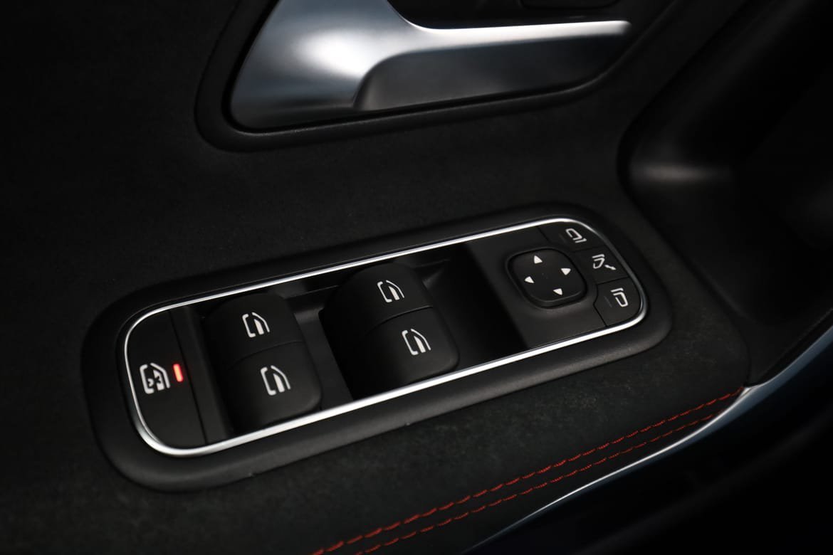 Vehicle Image 36