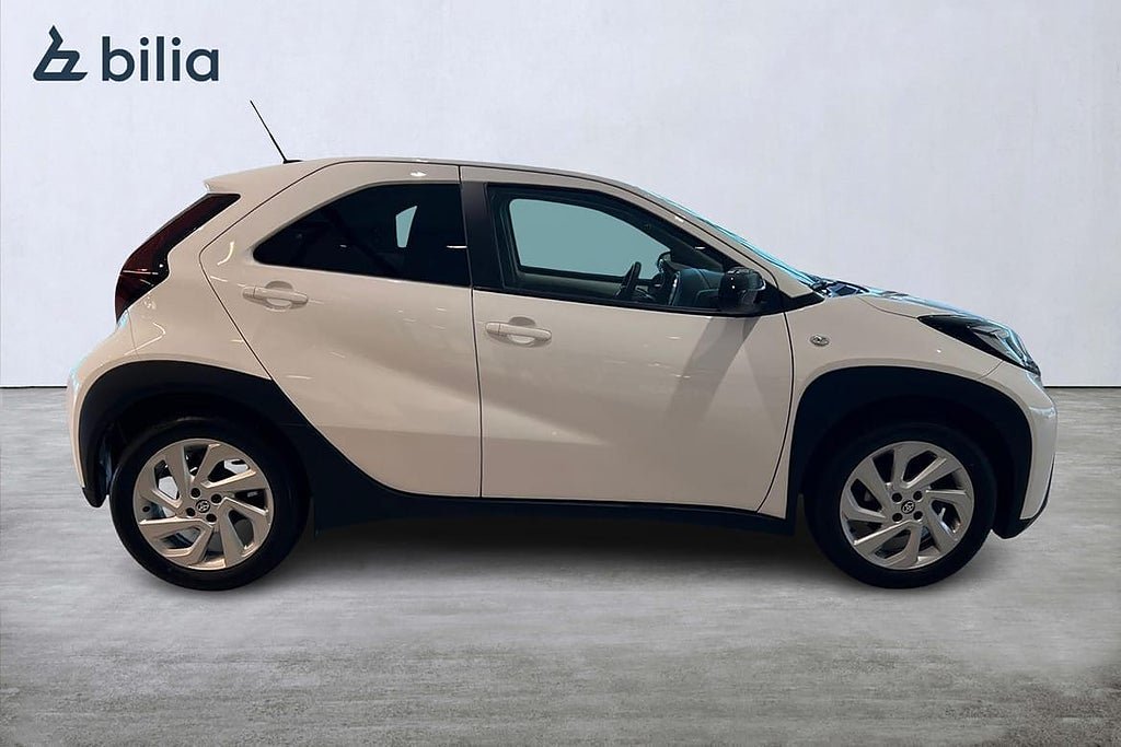 Vehicle Image 18