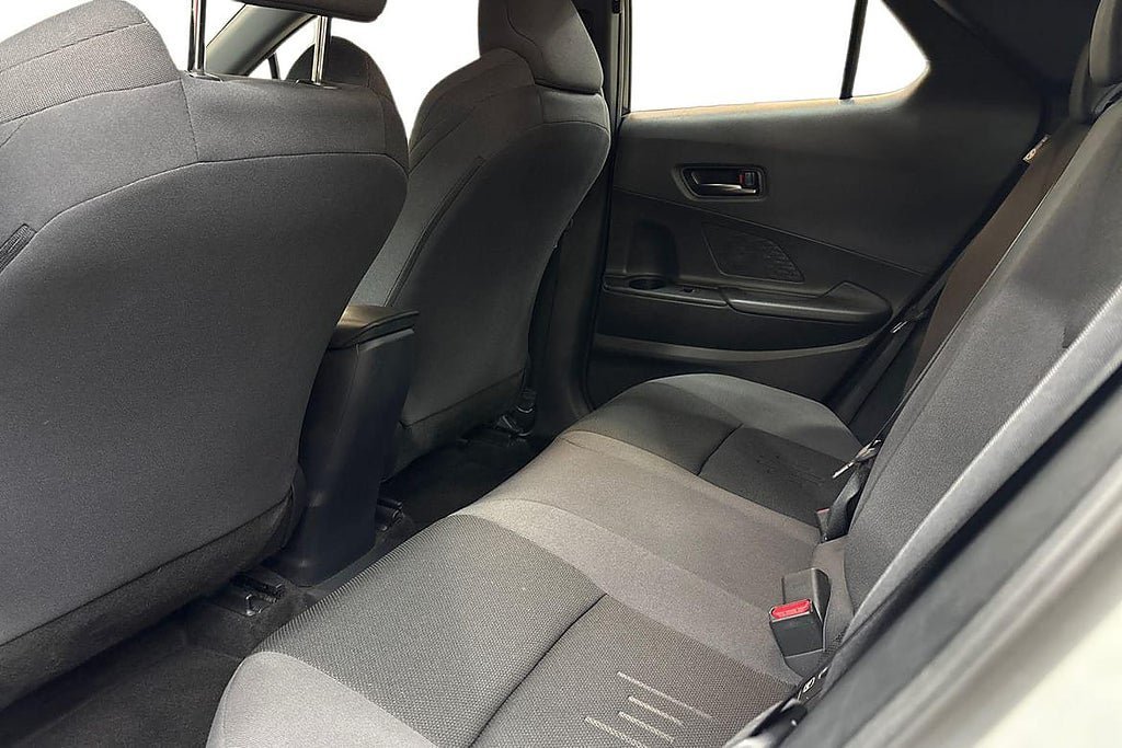 Vehicle Image 12