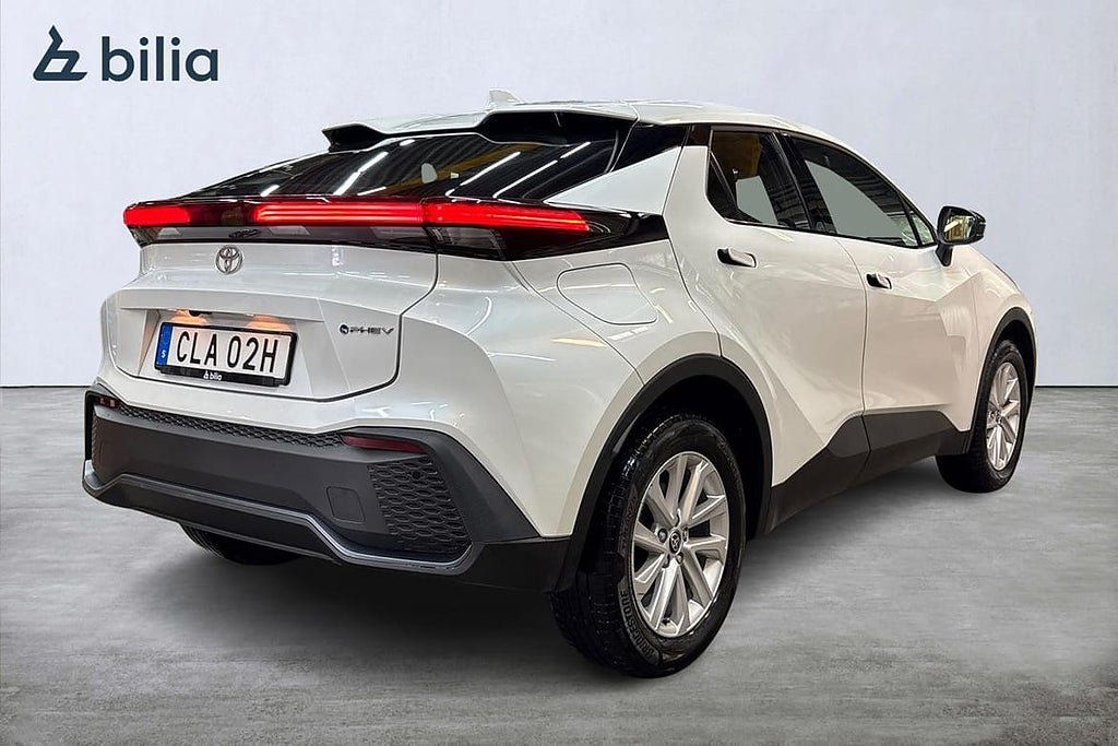 Vehicle Image 18