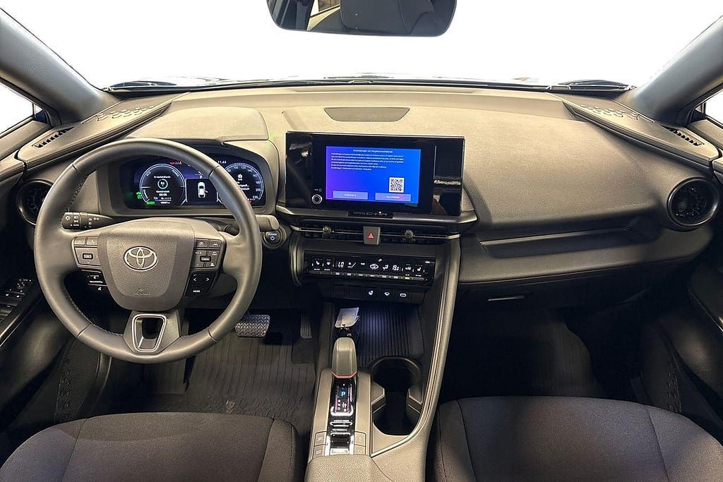 Vehicle Image 10
