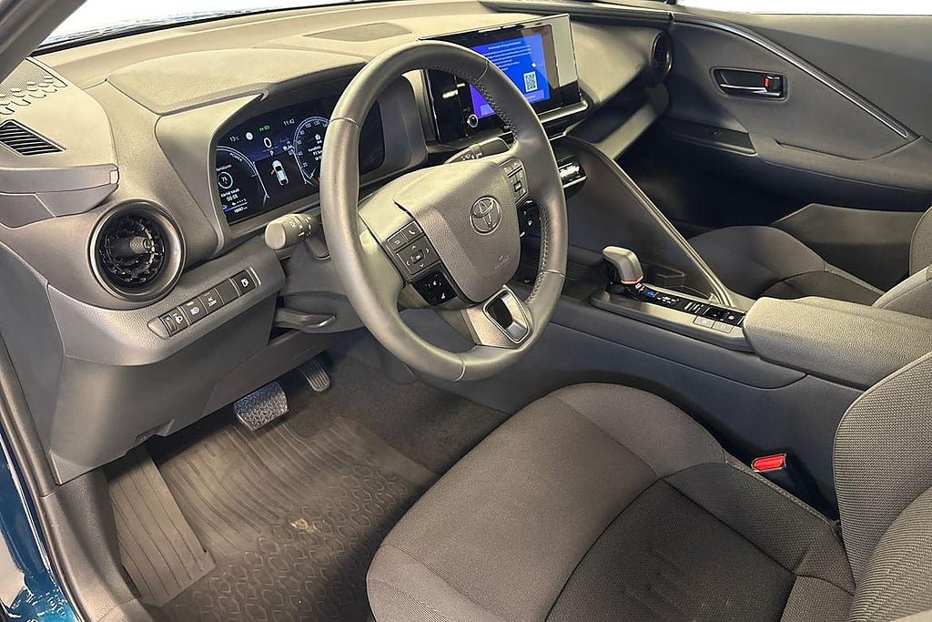 Vehicle Image 14