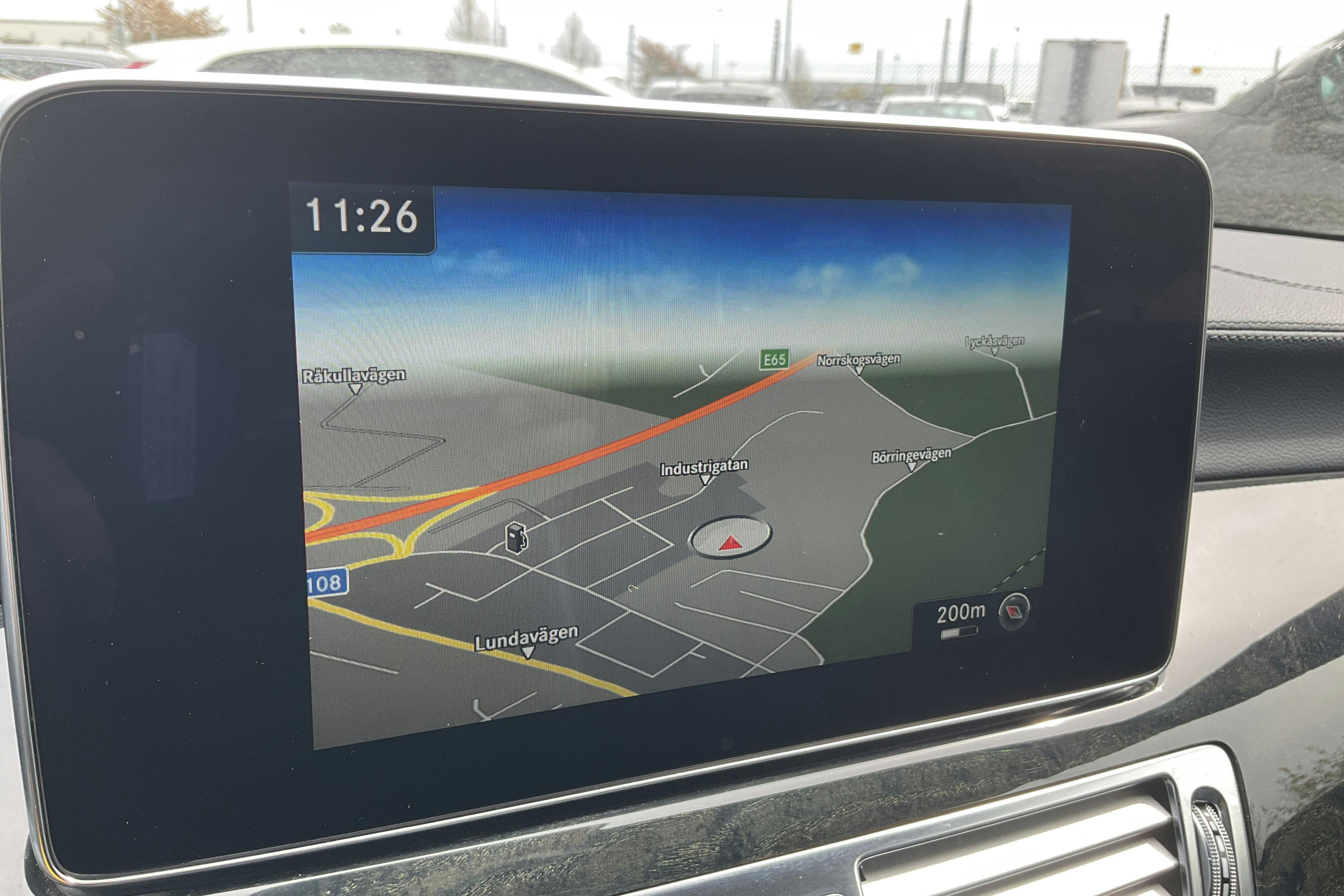 Vehicle Image 11