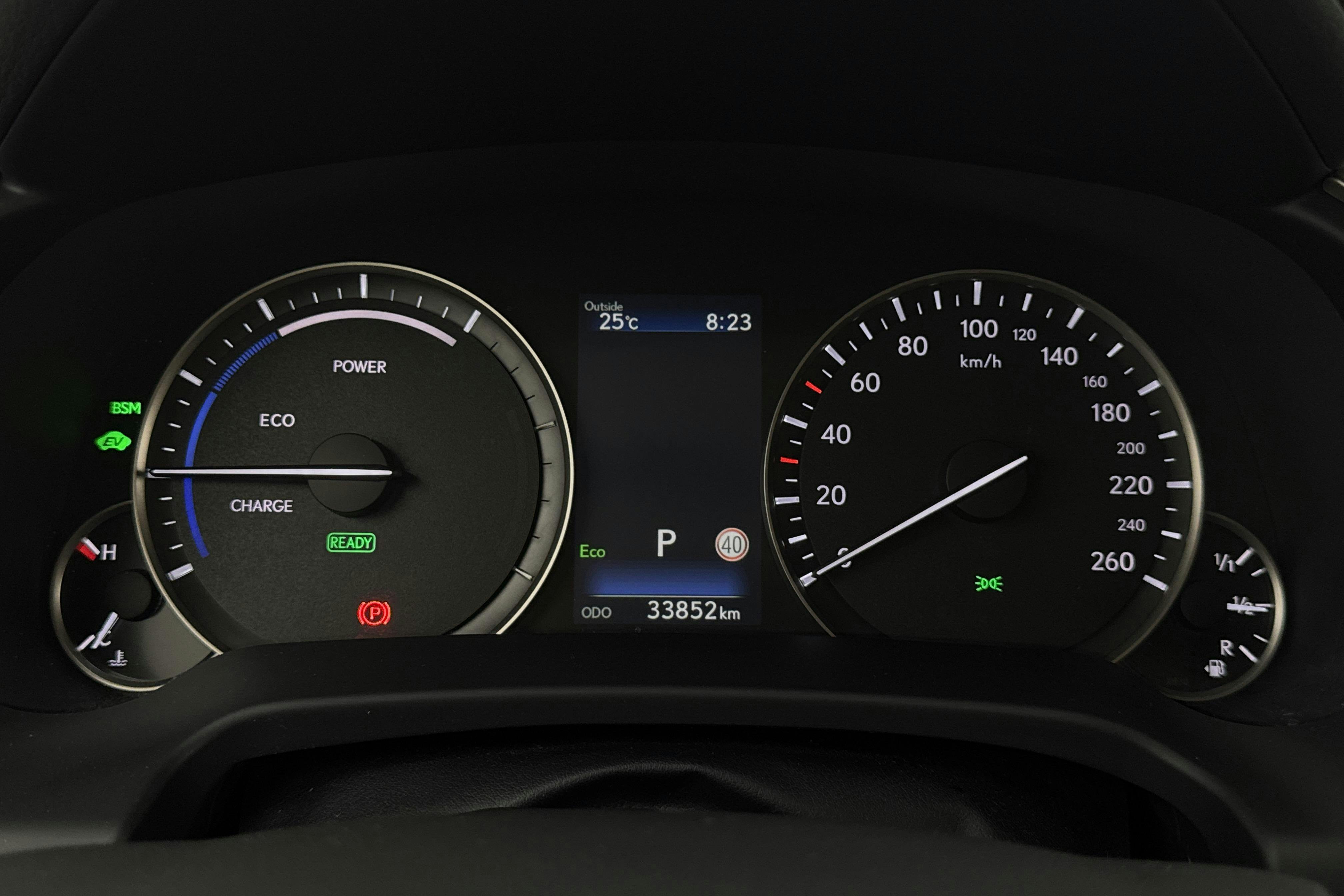 Vehicle Image 10