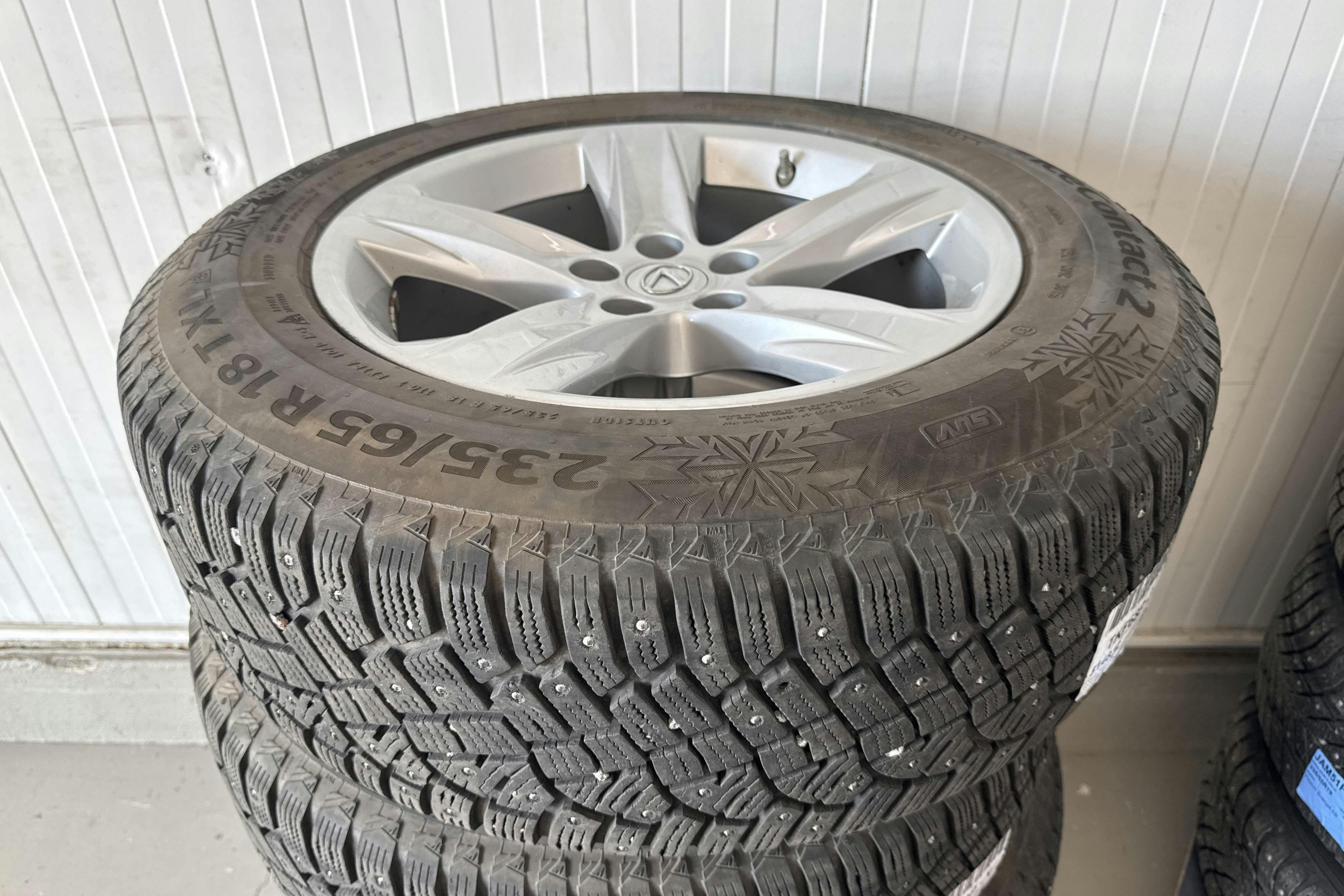 Vehicle Image 19