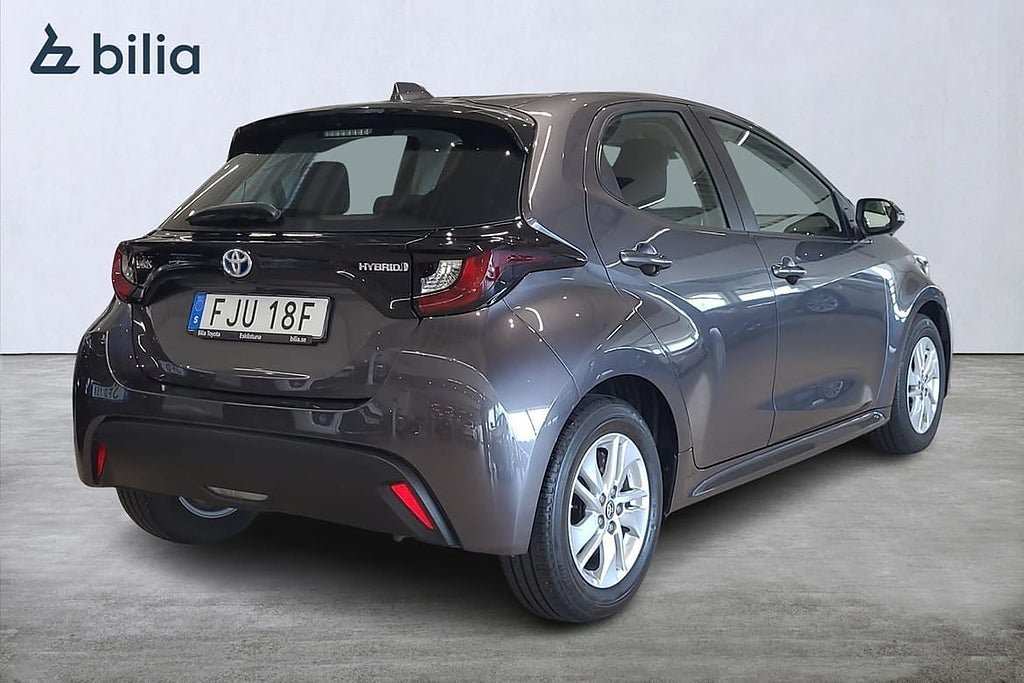 Vehicle Image 8