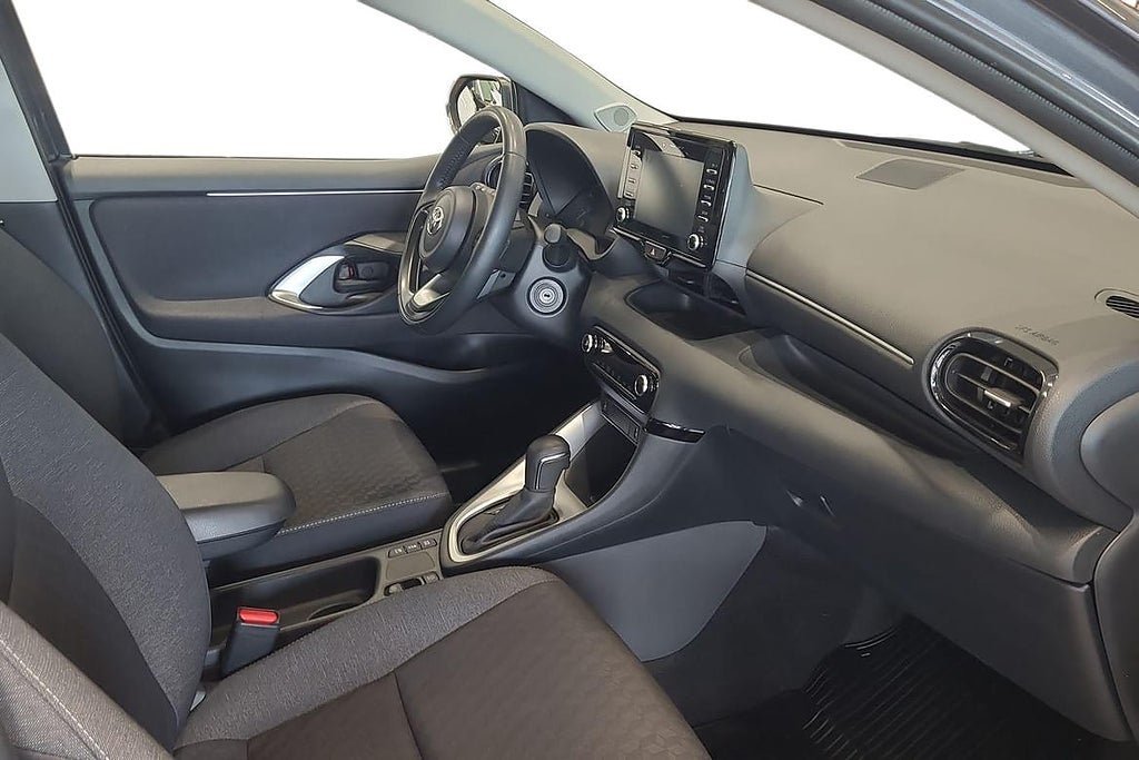 Vehicle Image 13
