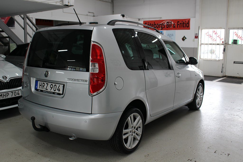 Vehicle Image 6