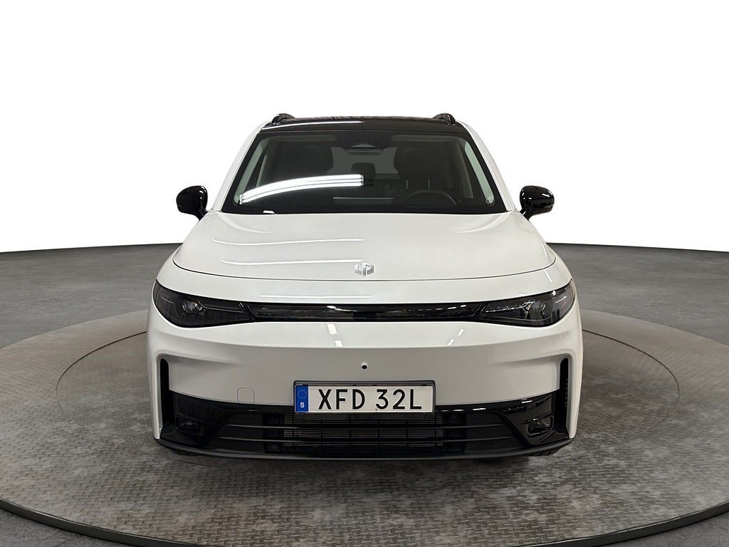 Vehicle Image 7
