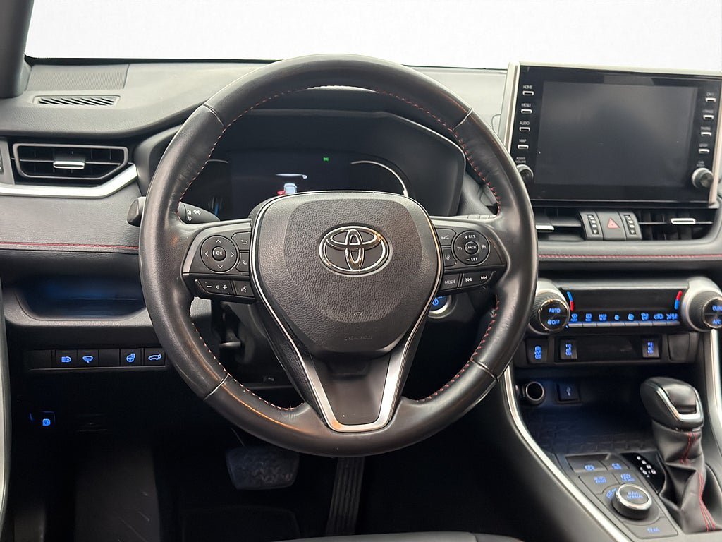Vehicle Image 13