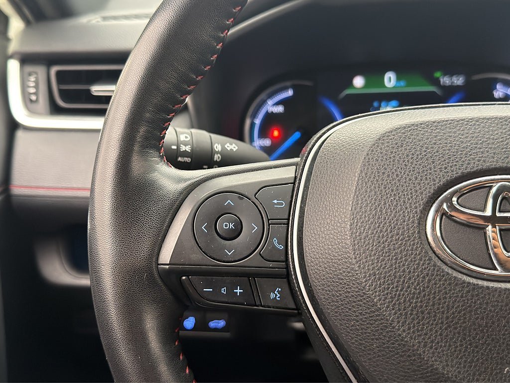 Vehicle Image 18