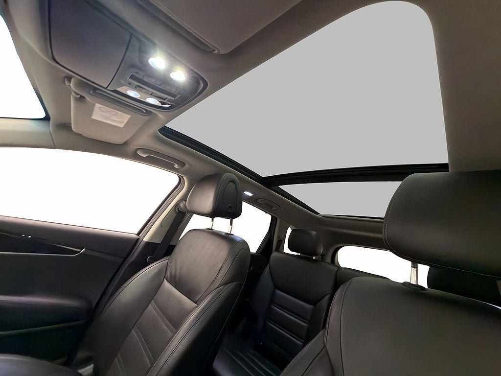 Vehicle Image 13
