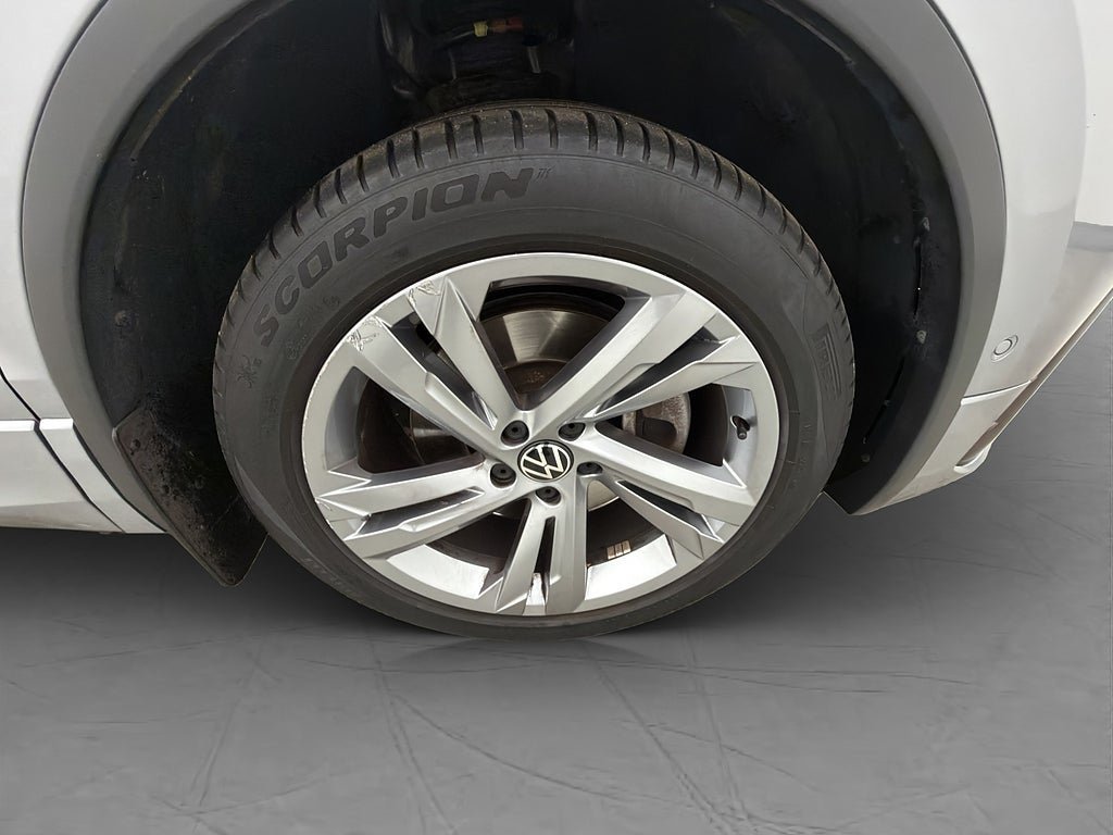 Vehicle Image 33