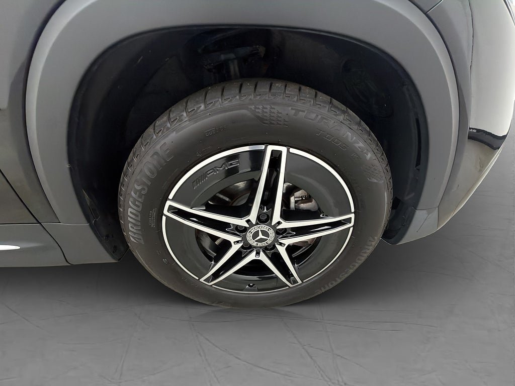 Vehicle Image 37