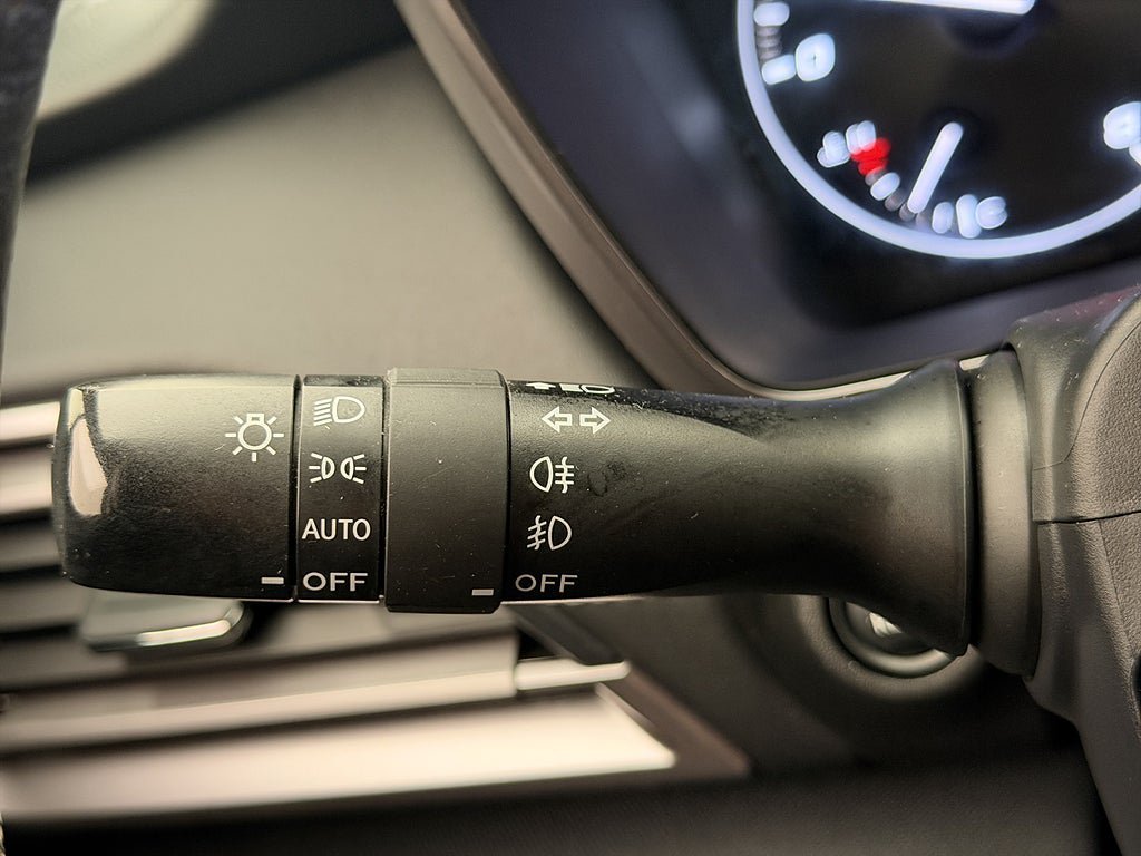 Vehicle Image 24
