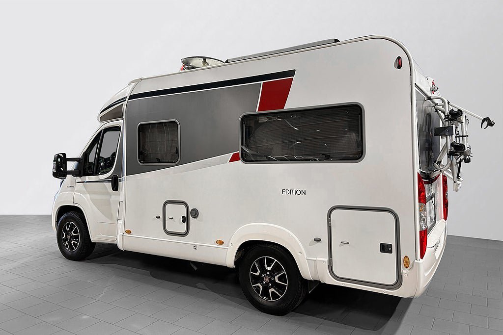 Vehicle Image 34